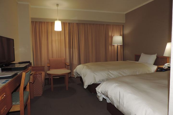 Room 10 of 116