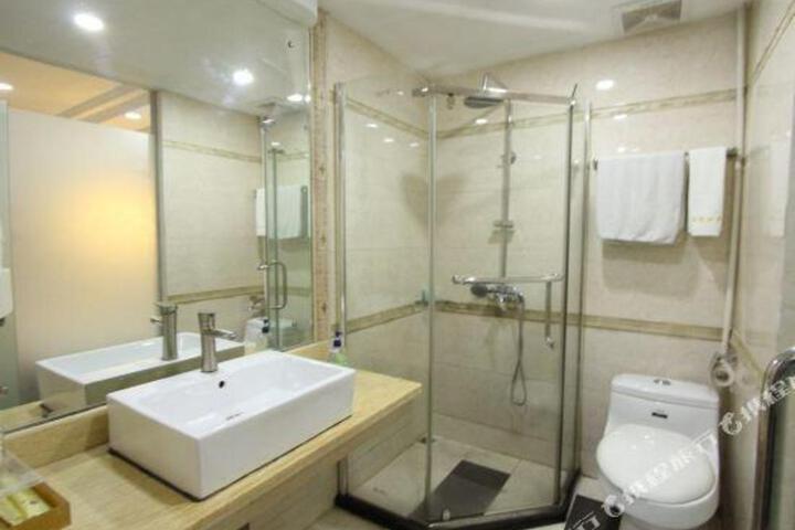 Lehao Business Hotel (Foshan Lecong International Convention and Exhibition Center)