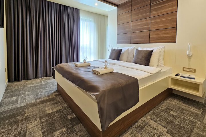 Room 25 of 57