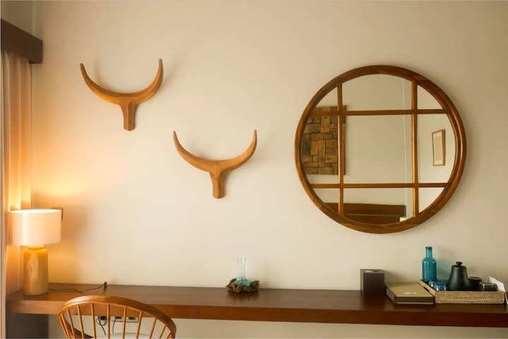 Room 4 of 38