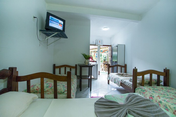 Room 7 of 19