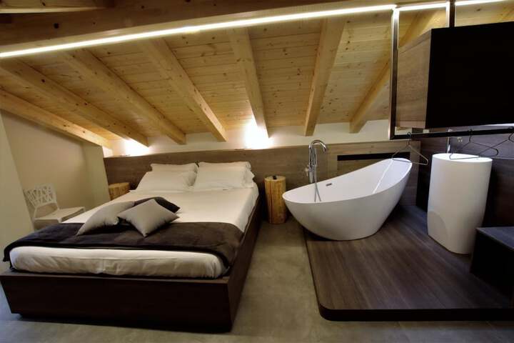 Room 15 of 45