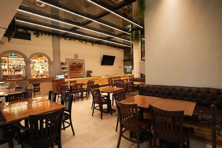 Breakfast area