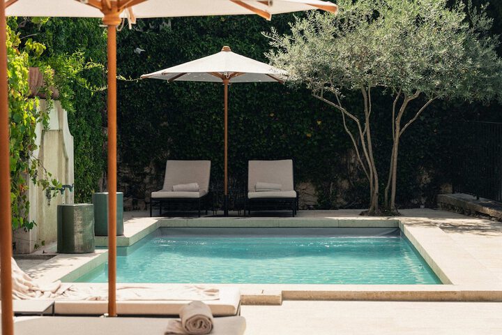 Pool 68 of 89