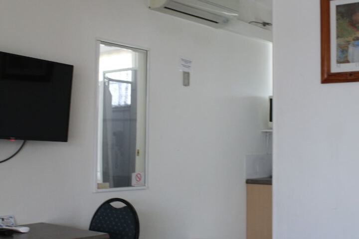Room 4 of 20