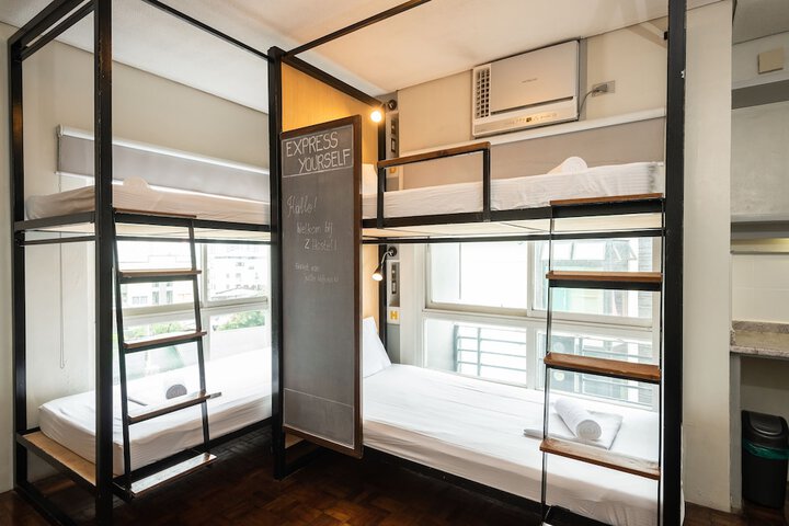 Room 19 of 65