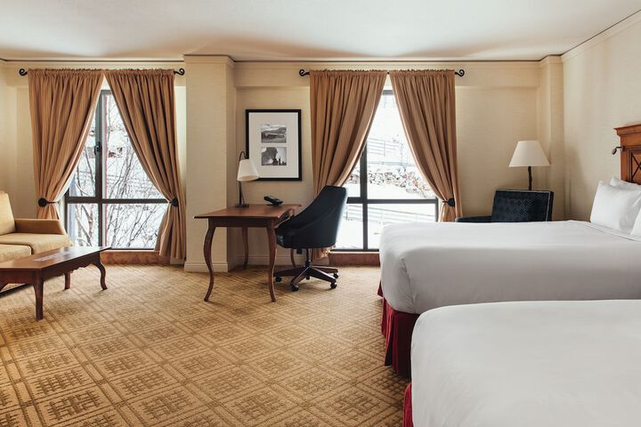 Fairmont 2 Queen 334sf 31sm (14 of 18)