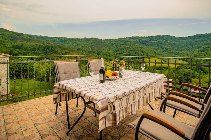 Terrace/Patio 9 of 28