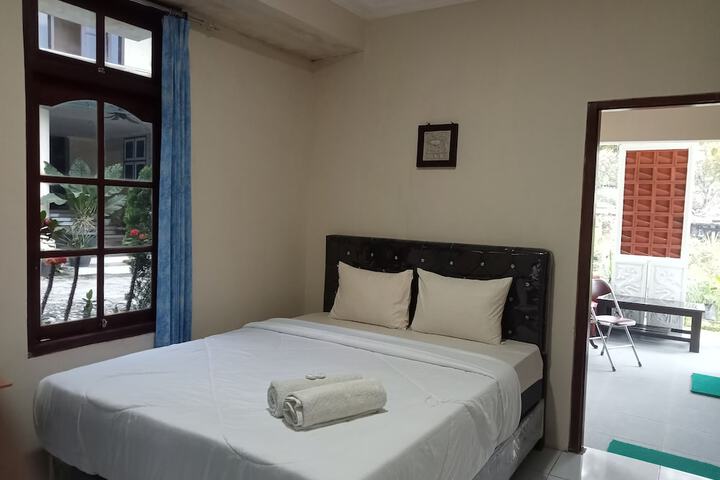 Room 4 of 29