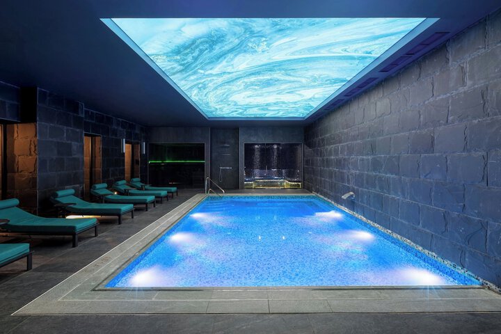 Pool 61 of 107