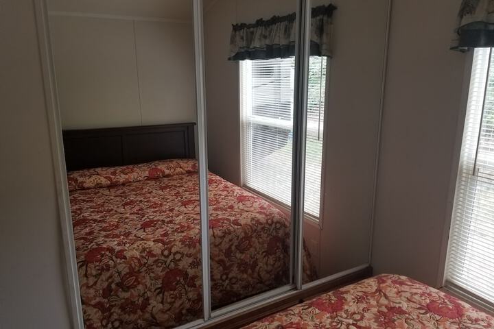 Room 4 of 24