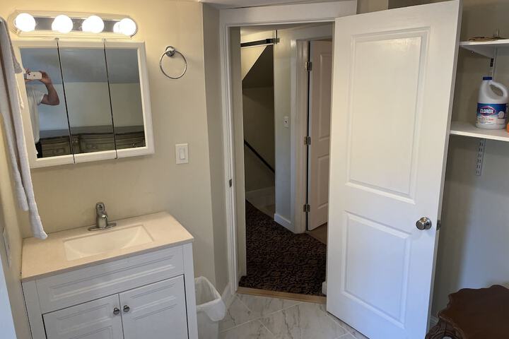 Room 18 of 34