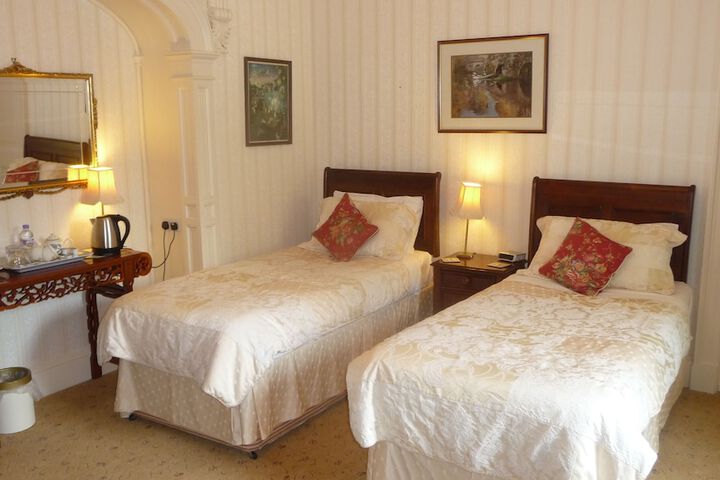Room 7 of 40