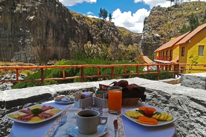 Breakfast/Coffee Service 27 of 44