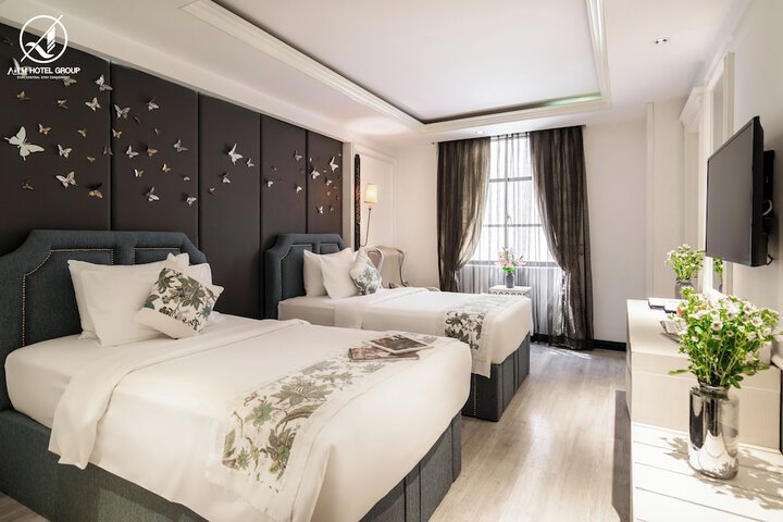 Room 17 of 92