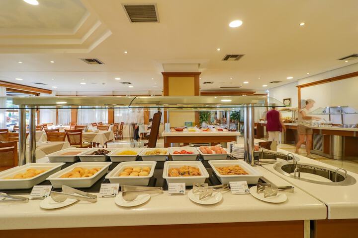 Dining 305 of 417