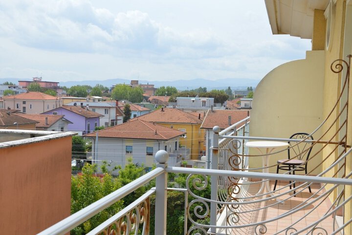 Terrace/Patio 11 of 19