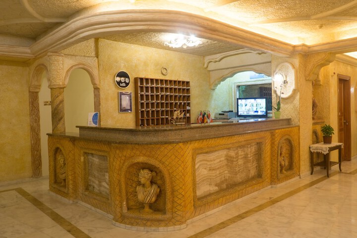 Hotel Interior 4 of 43