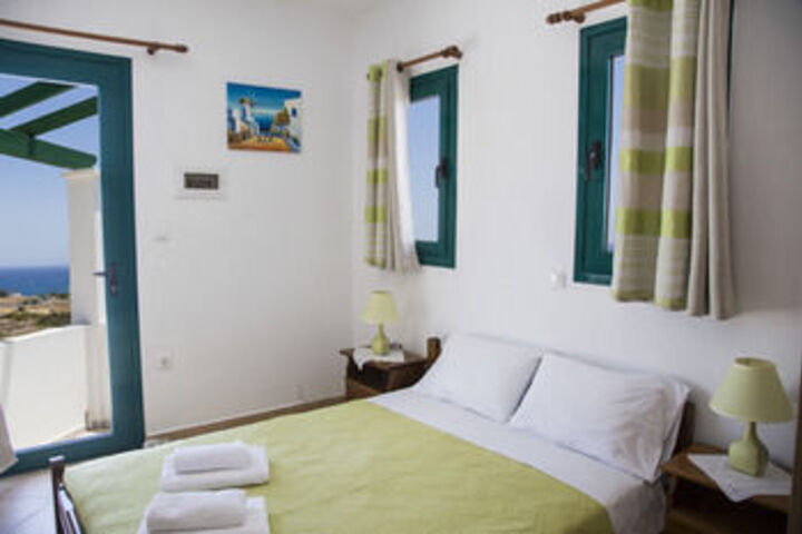 Room 10 of 28