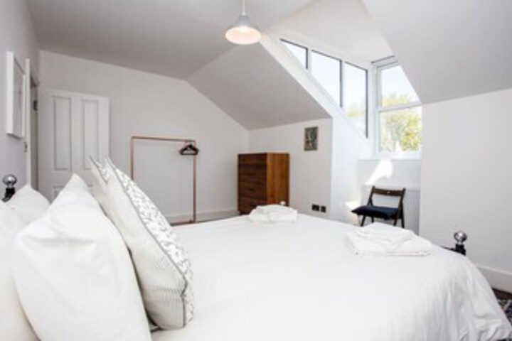 Room 21 of 25
