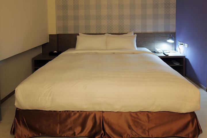 Room 14 of 62