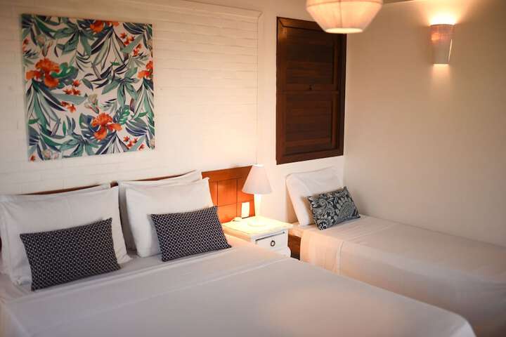 Room 10 of 85
