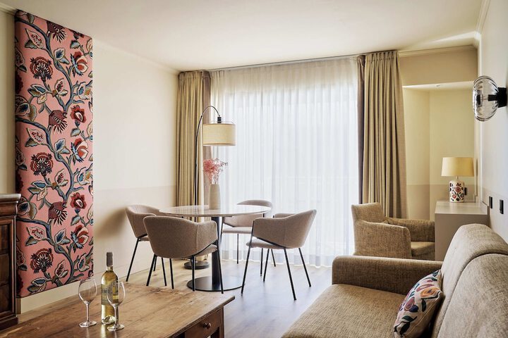 Room 34 of 55