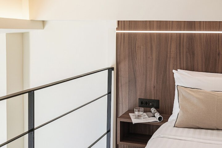 Room 6 of 23