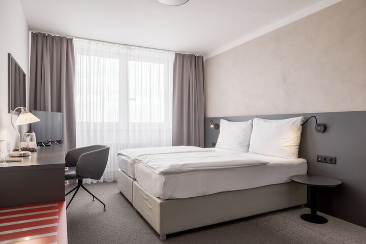 Room 9 of 53