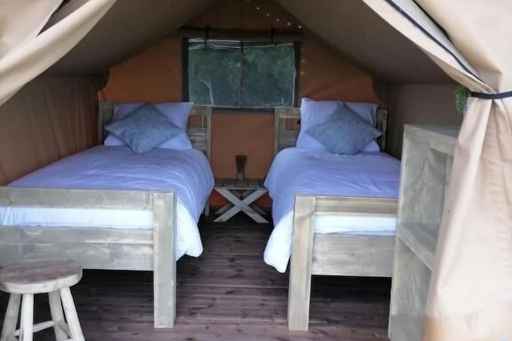 Room 4 of 32