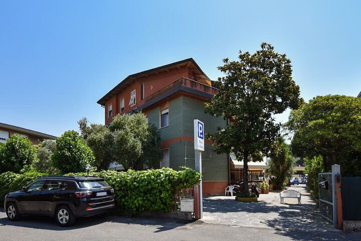 Hotel la pineta in Carrara