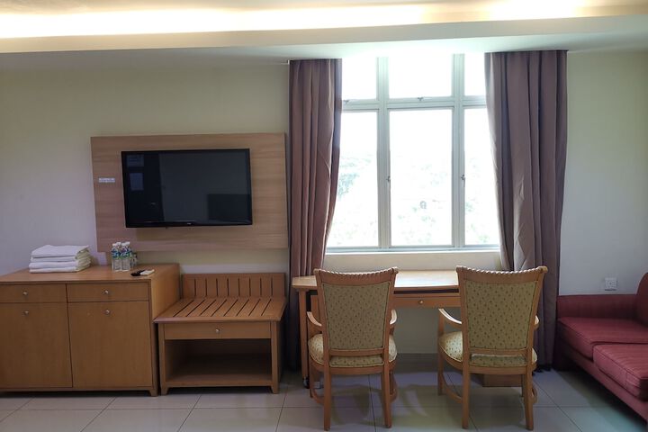 Room 39 of 62