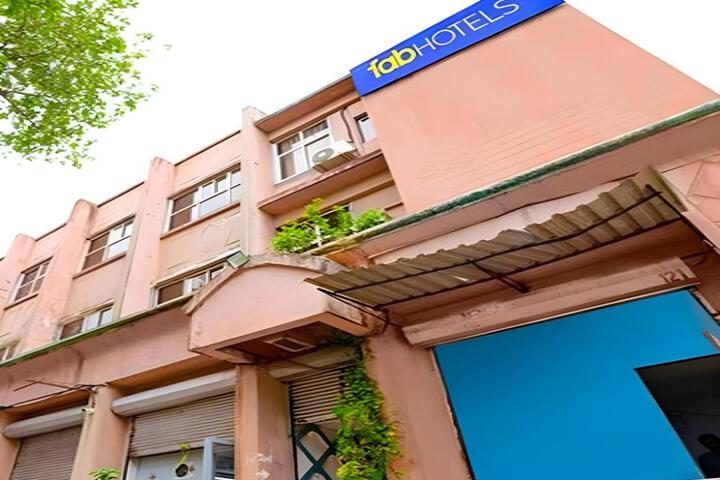 FabHotel Divine Residency