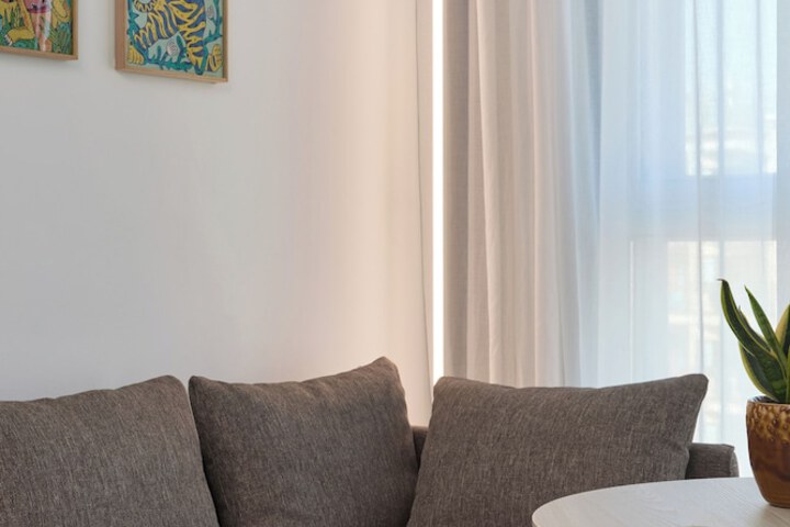 Room 25 of 109