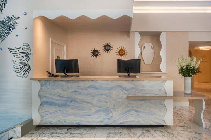 Guest Lobby