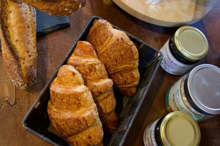 Breakfast/Coffee Service 33 of 36