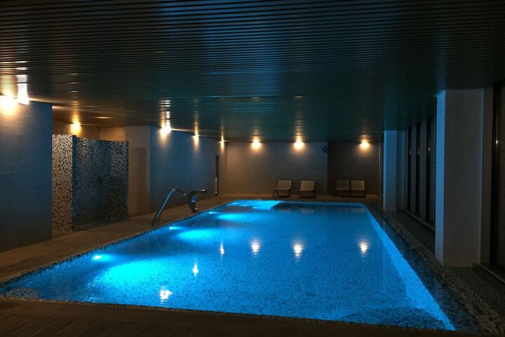 Pool 50 of 86