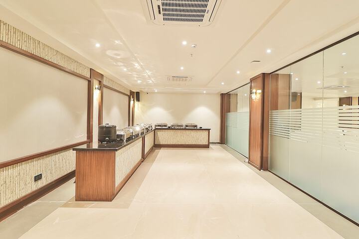 Ballroom/Hall 49 of 53