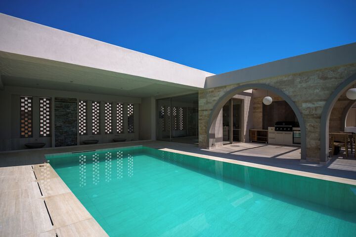 Pool 126 of 312