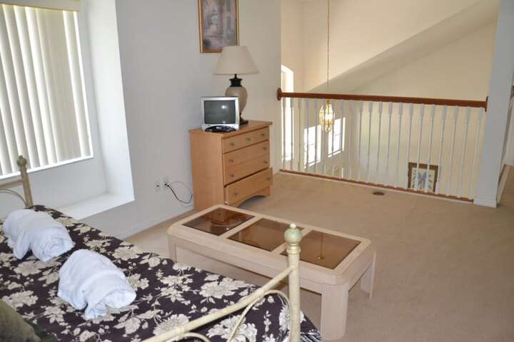 Room 6 of 19