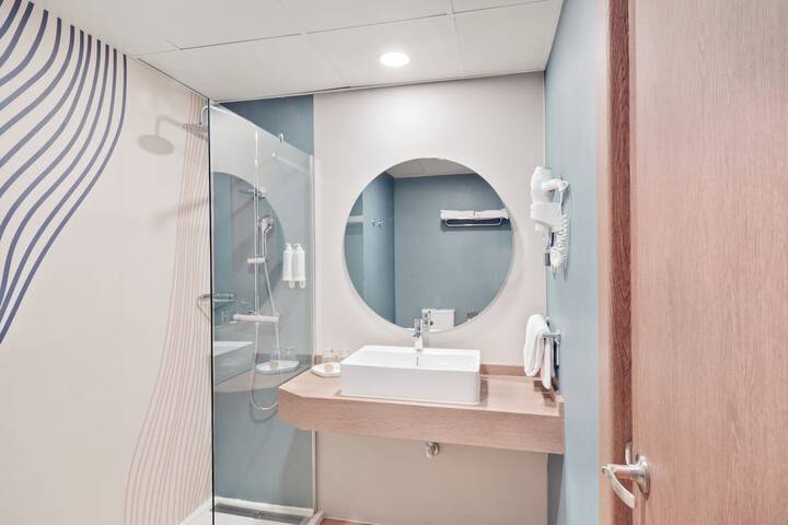 Clean Restrooms
