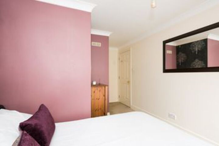 Room 7 of 19