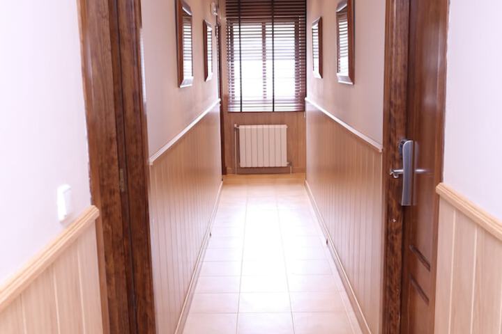 Ballroom/Hall 37 of 46