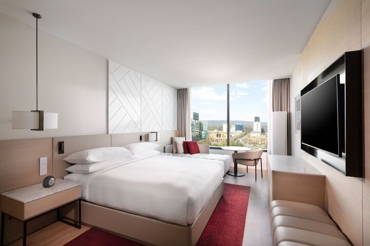 Room 10 of 95