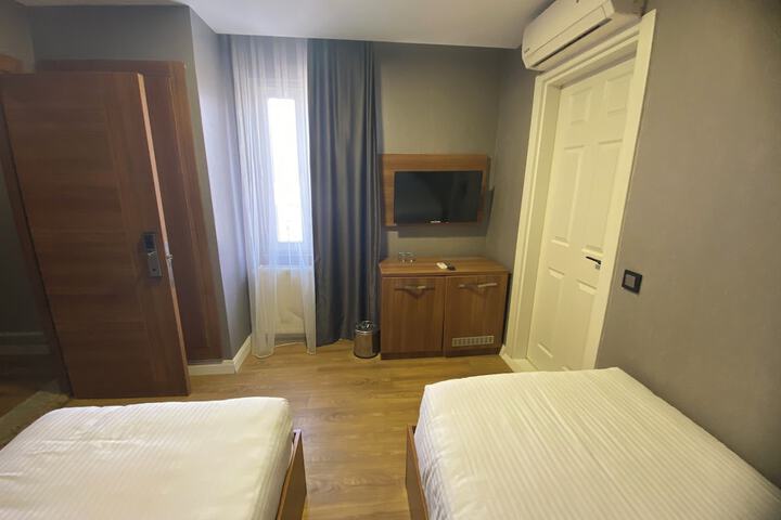 Room 7 of 59
