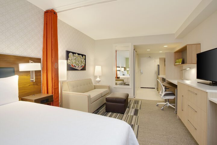 1 King Bed Studio Suite (9 of 11)