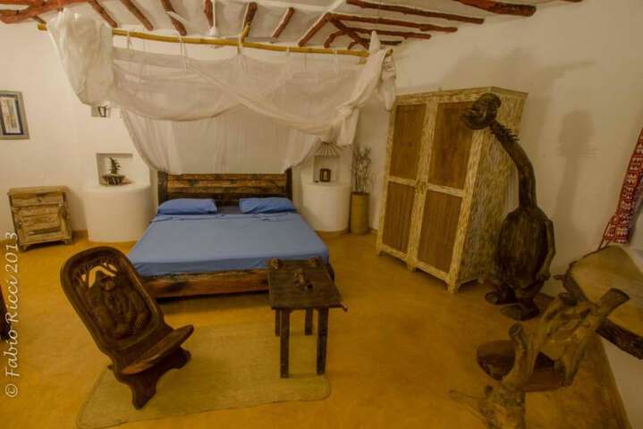 Room 2 of 25