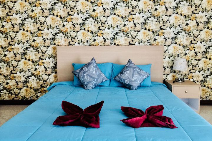 Room 17 of 35