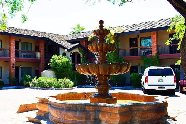 Hotel Exterior 41 of 42