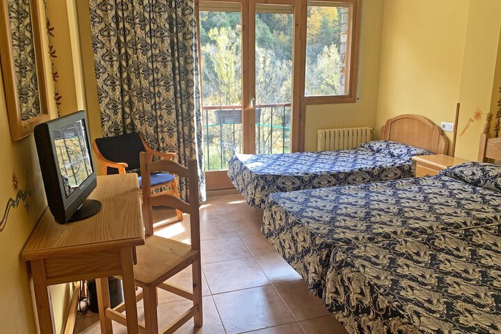 Room 16 of 36
